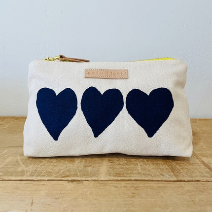 Erin Flett Travel Case - Hearts