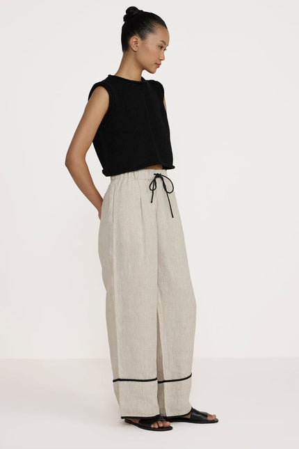 Laude the Label Cropped Knit Tank - Black