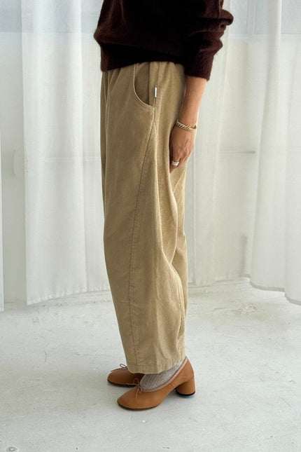 Le Bon Shoppe Corduroy Arc Pants - Khaki
