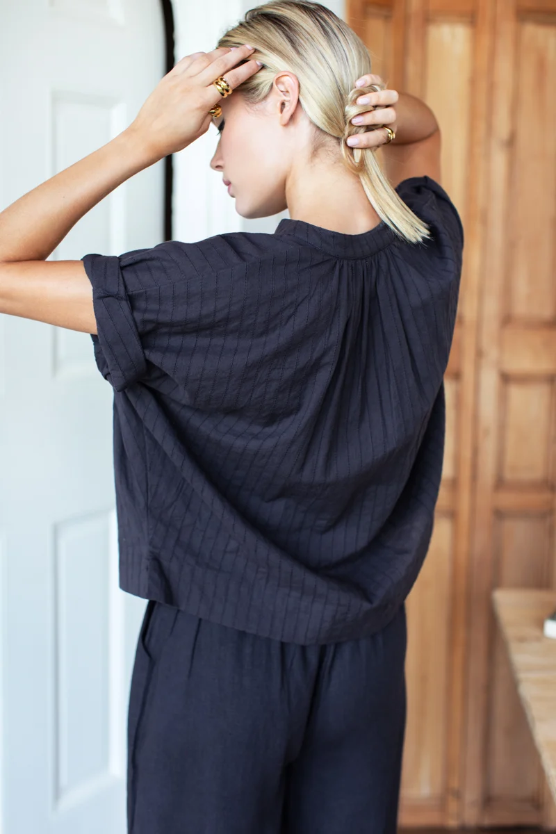 Artist Button Down in Midnight