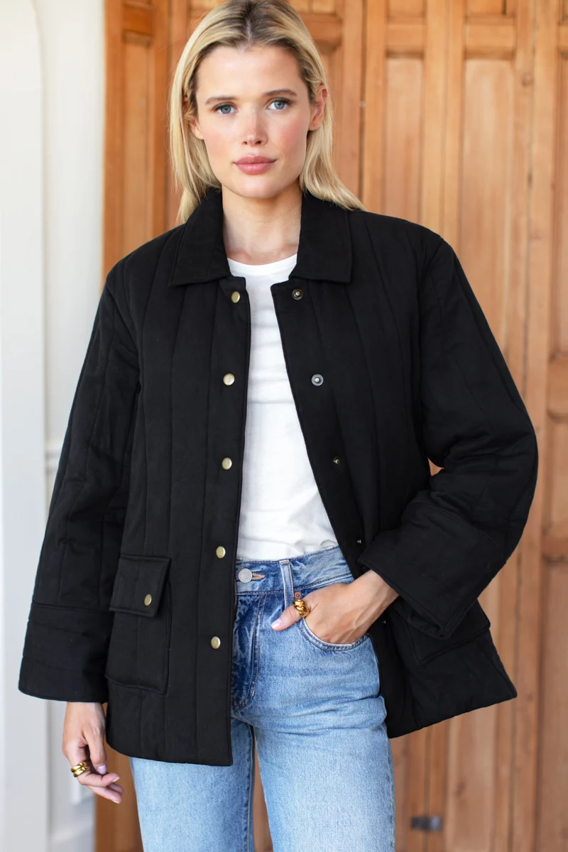 Camp Barn Coat in Black
