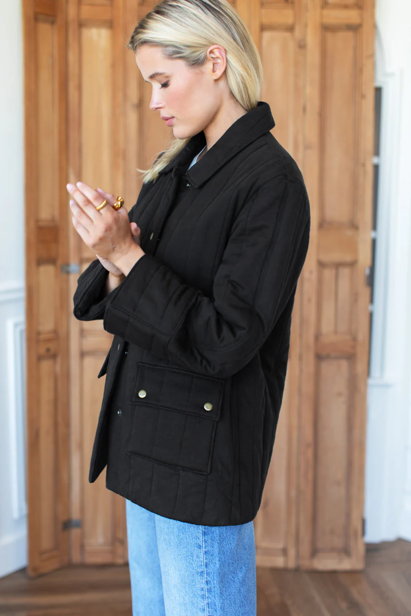 Camp Barn Coat in Black
