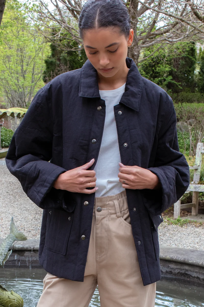 Camp Barn Coat in Black