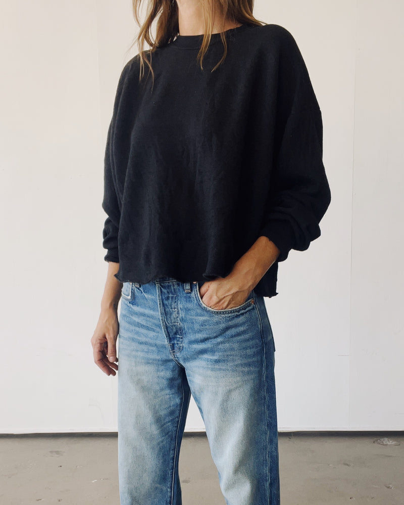 Hey Gang Boxy Crop Sweatshirt in Black