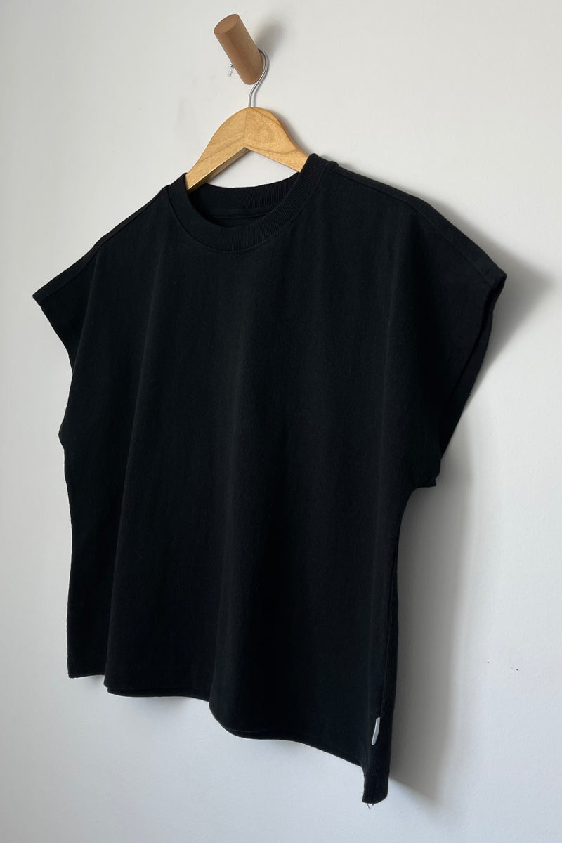 Le Bon Shoppe Jeanne Tee - Black