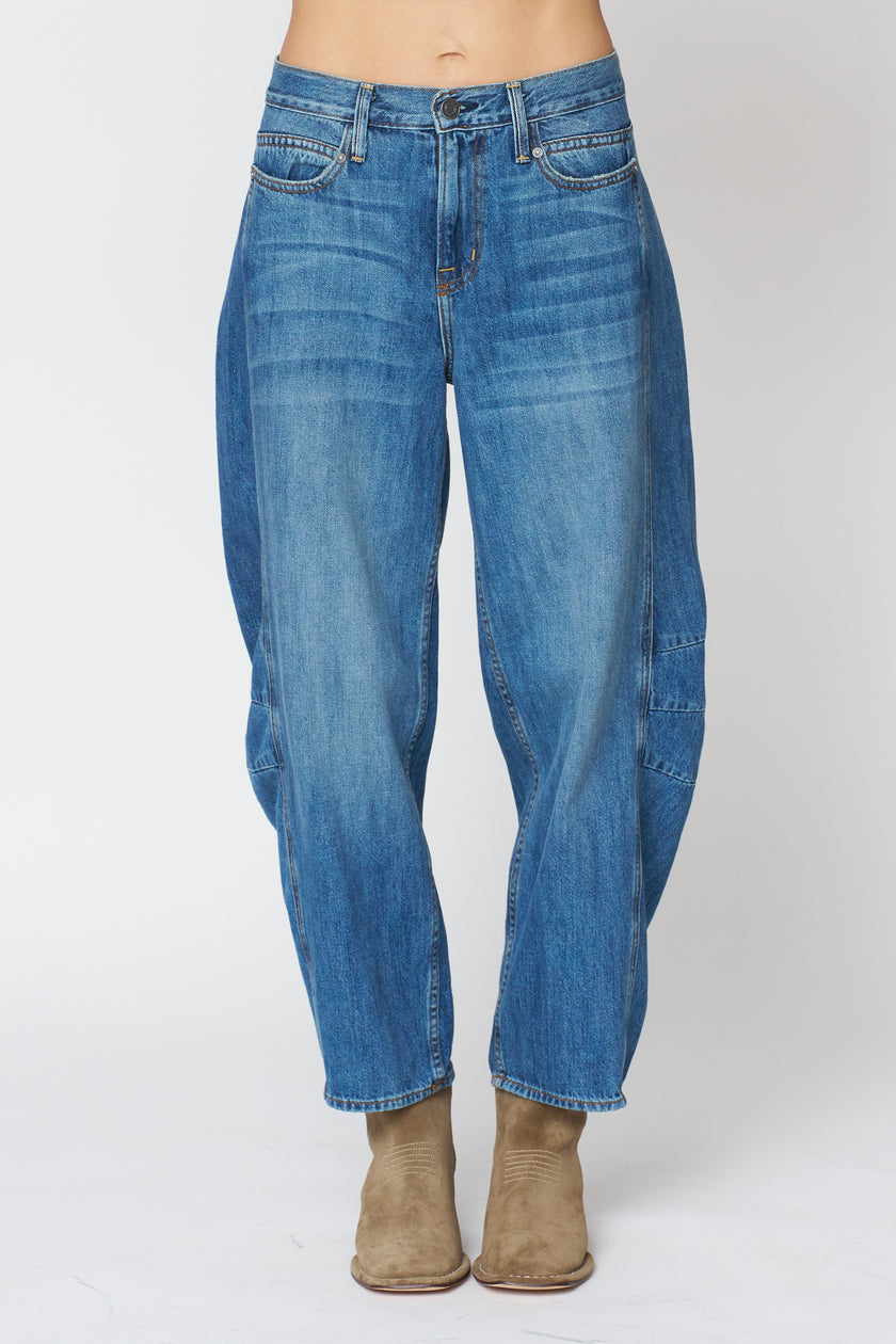 Ava Flutter Slung Fit Jeans - Pomona Wash