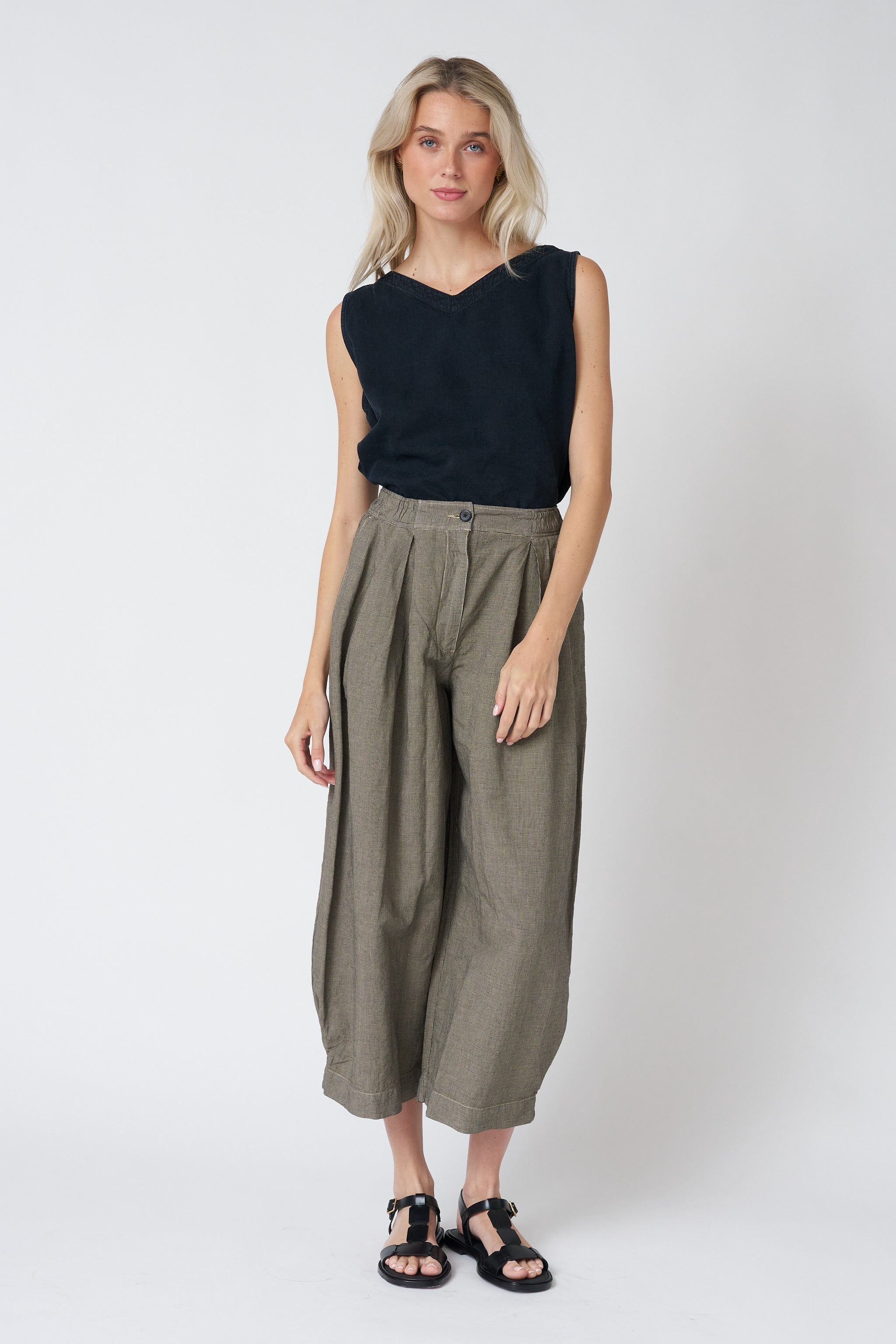 Carys Micro Houndstooth Wide Leg Pants