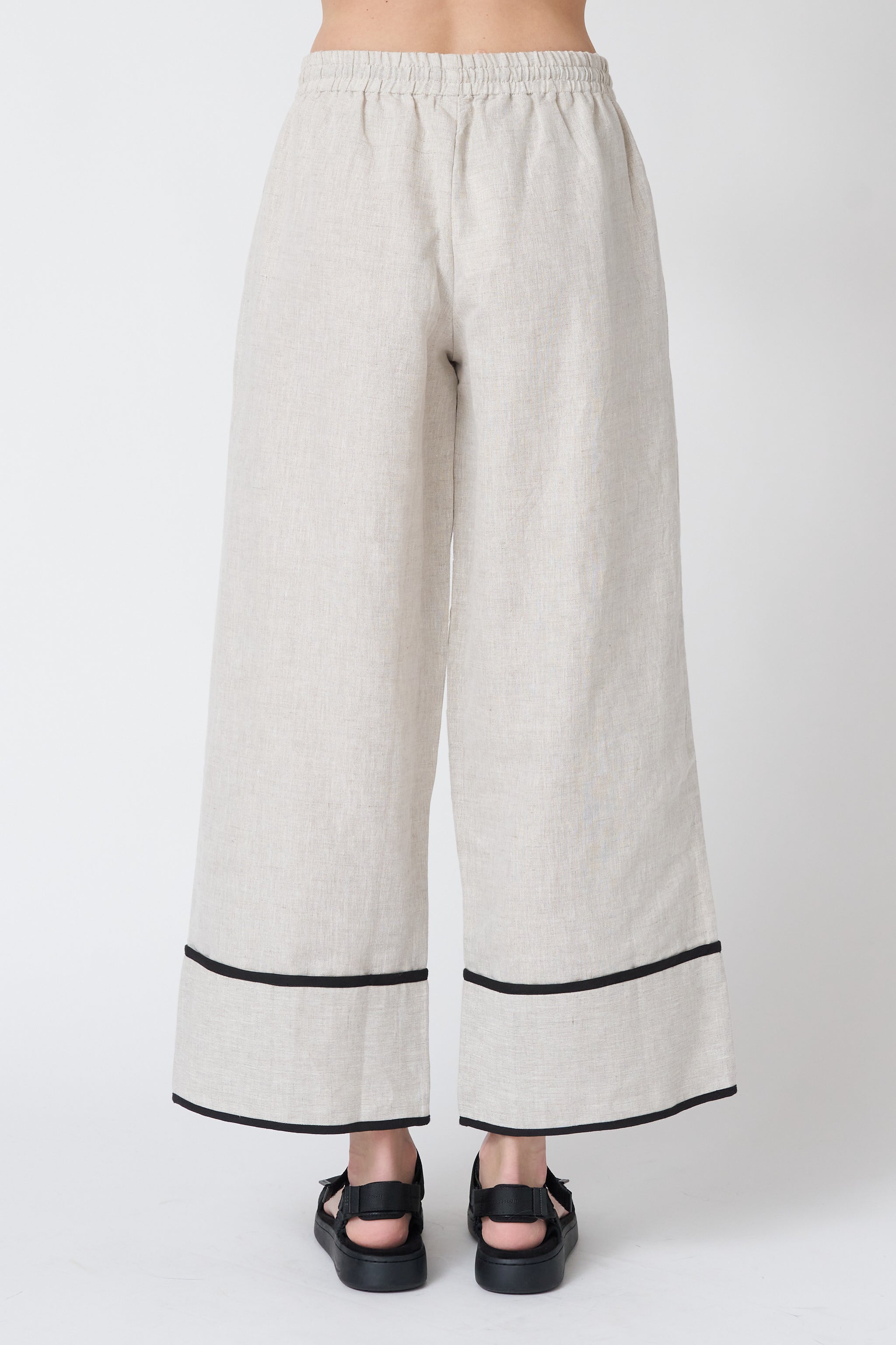 Laude the Label Easy Pant in Natural