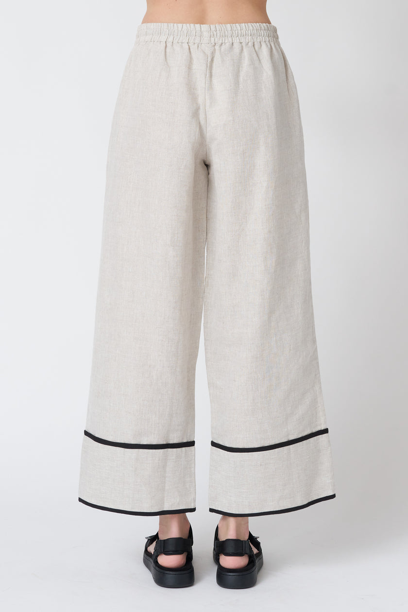 Laude the Label Easy Pant in Natural