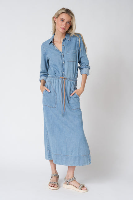 Denim Button Down in Blue Wash