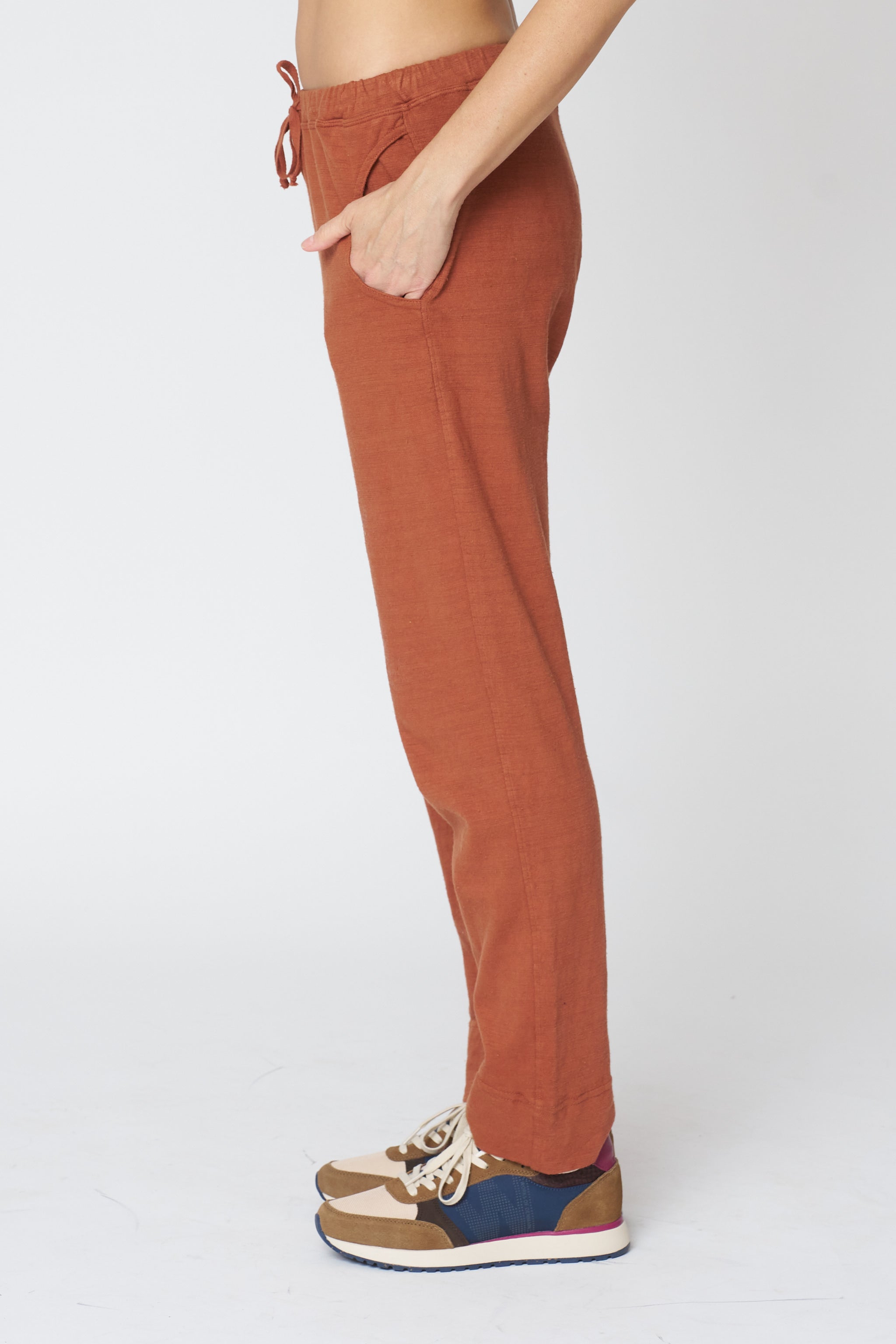Jenny Pant in Earth