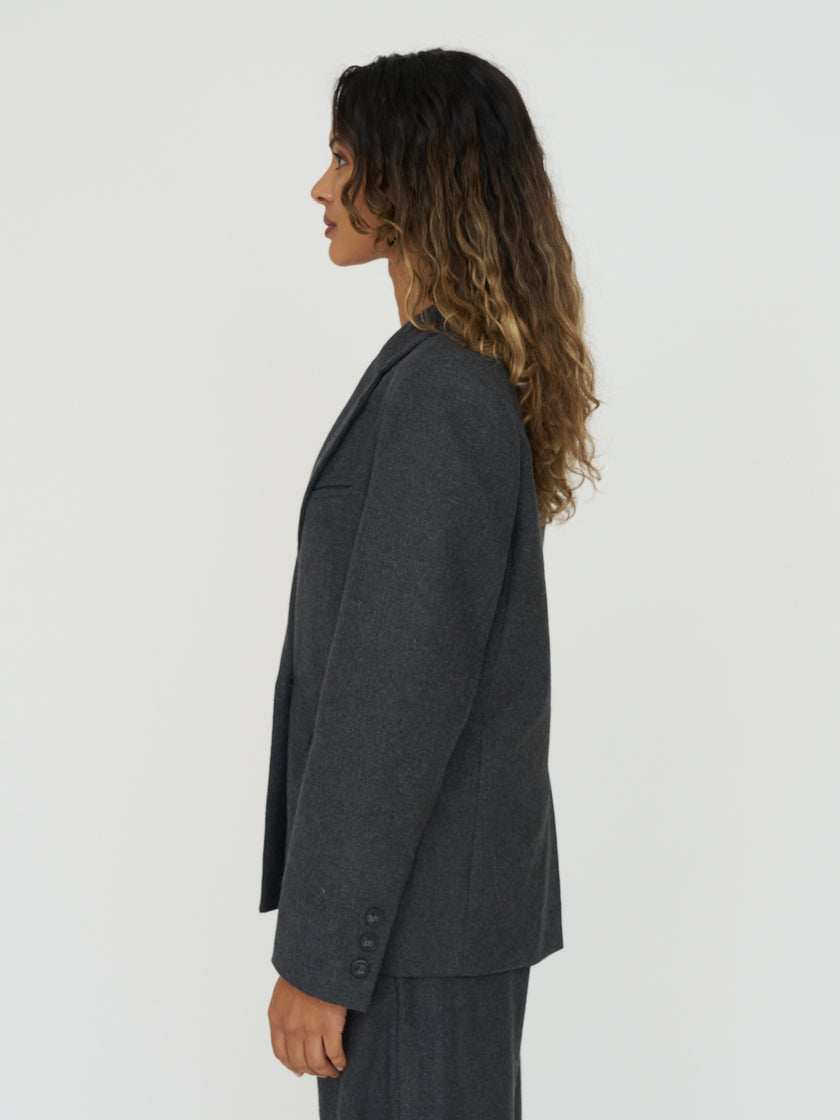 Anna Blazer in Onyx