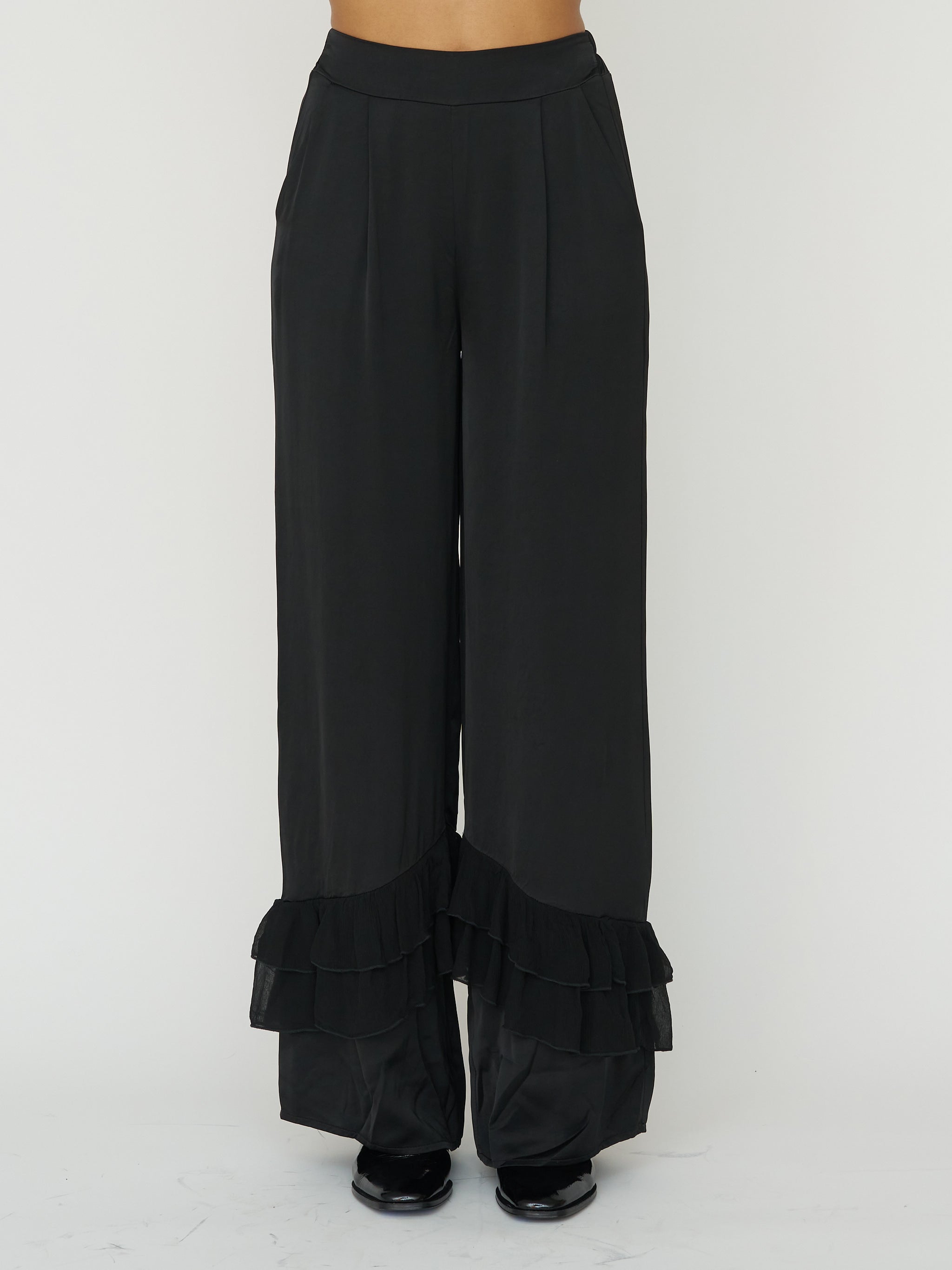 Lucia Pant in Claire de Lune