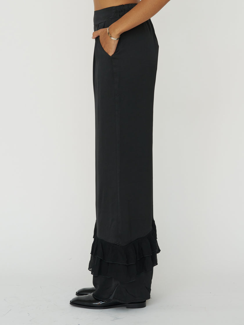 Lucia Pant in Claire de Lune