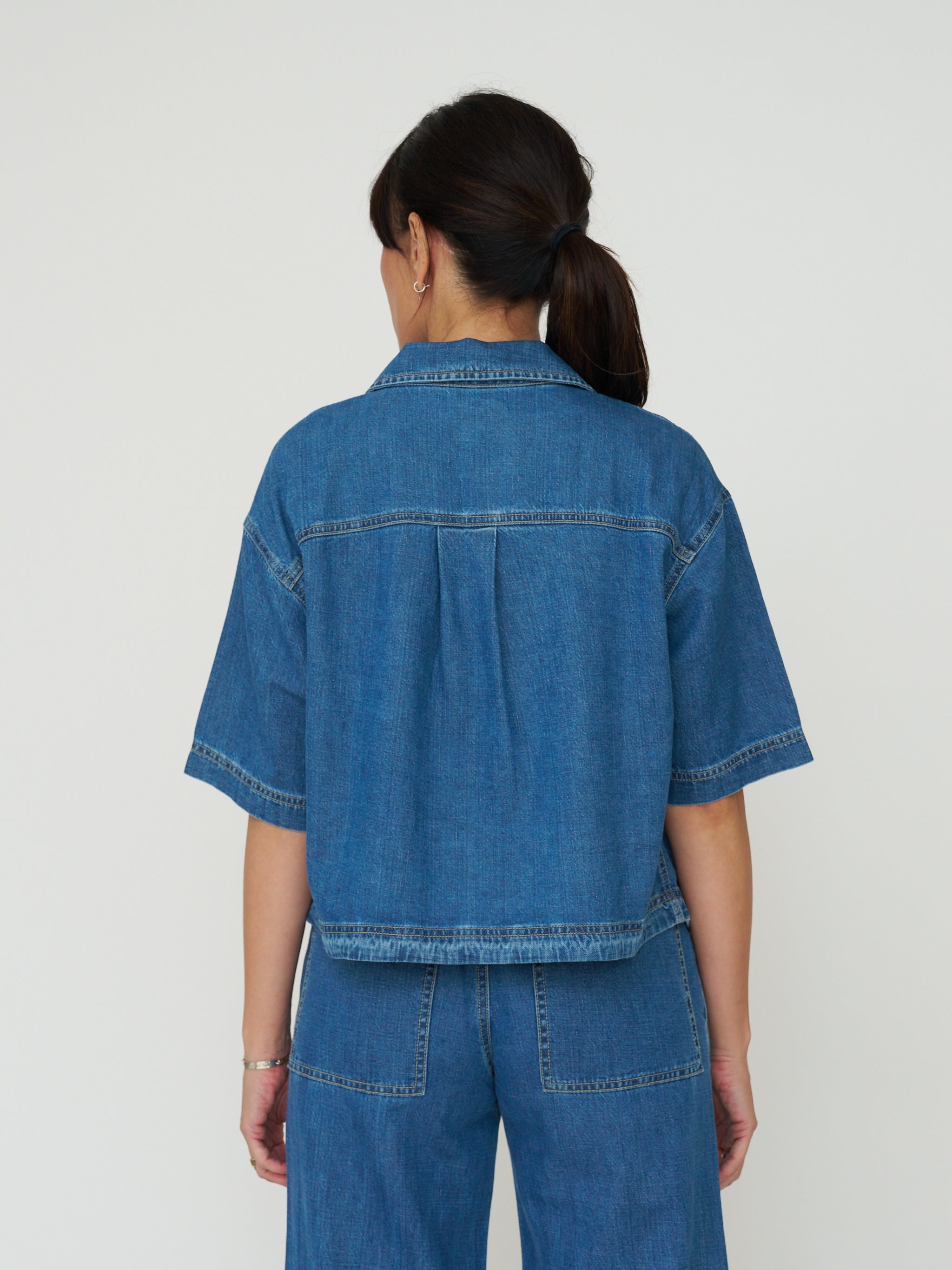 Velvet by Graham & Spencer Kaddy Button Down