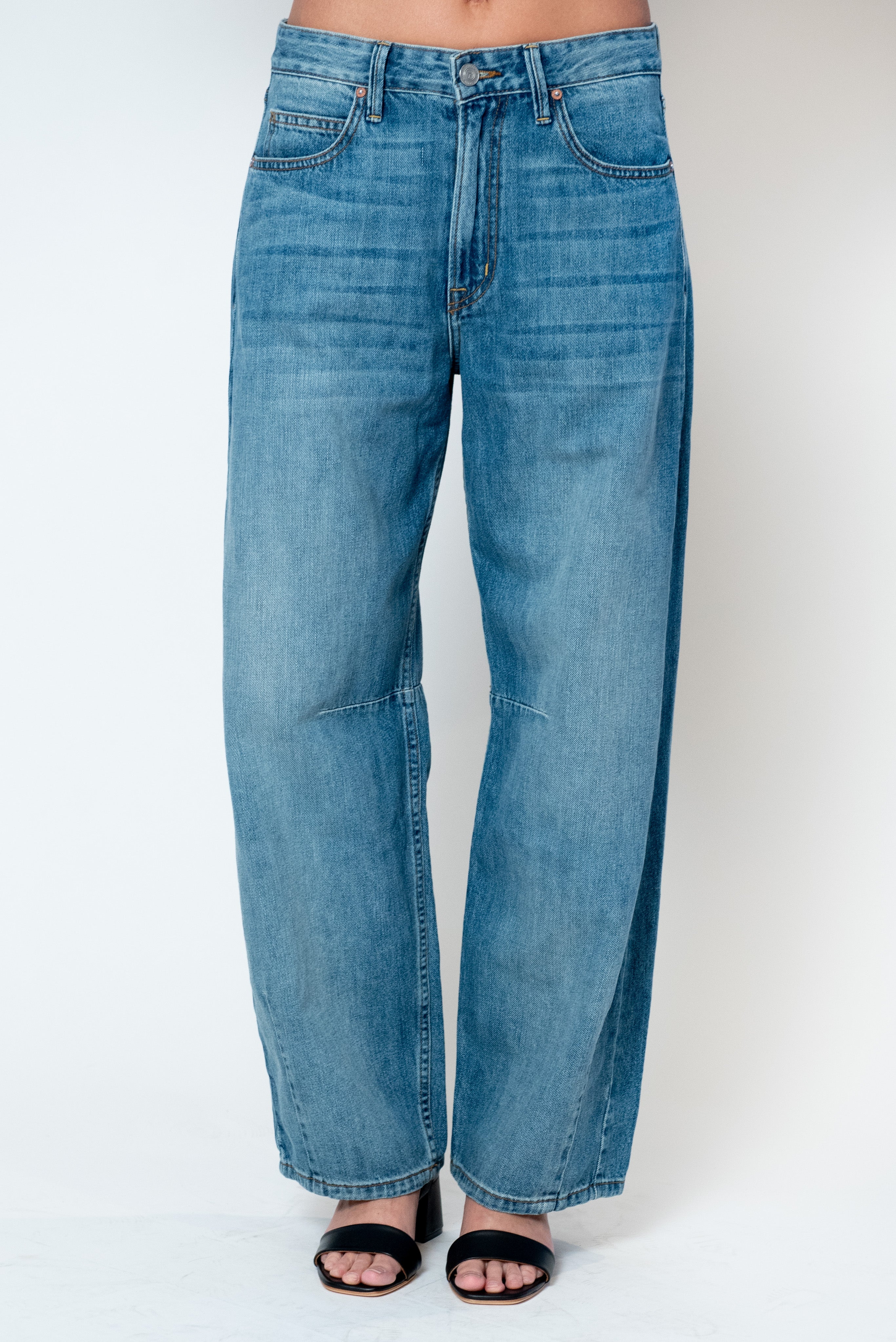 Kallie Balloon Jean in Baltimore Wash
