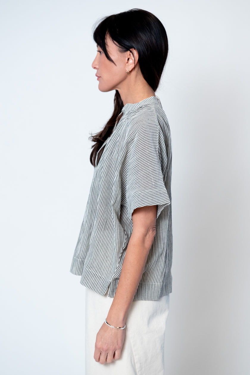 Artist Button Down in Charcoal Stripe