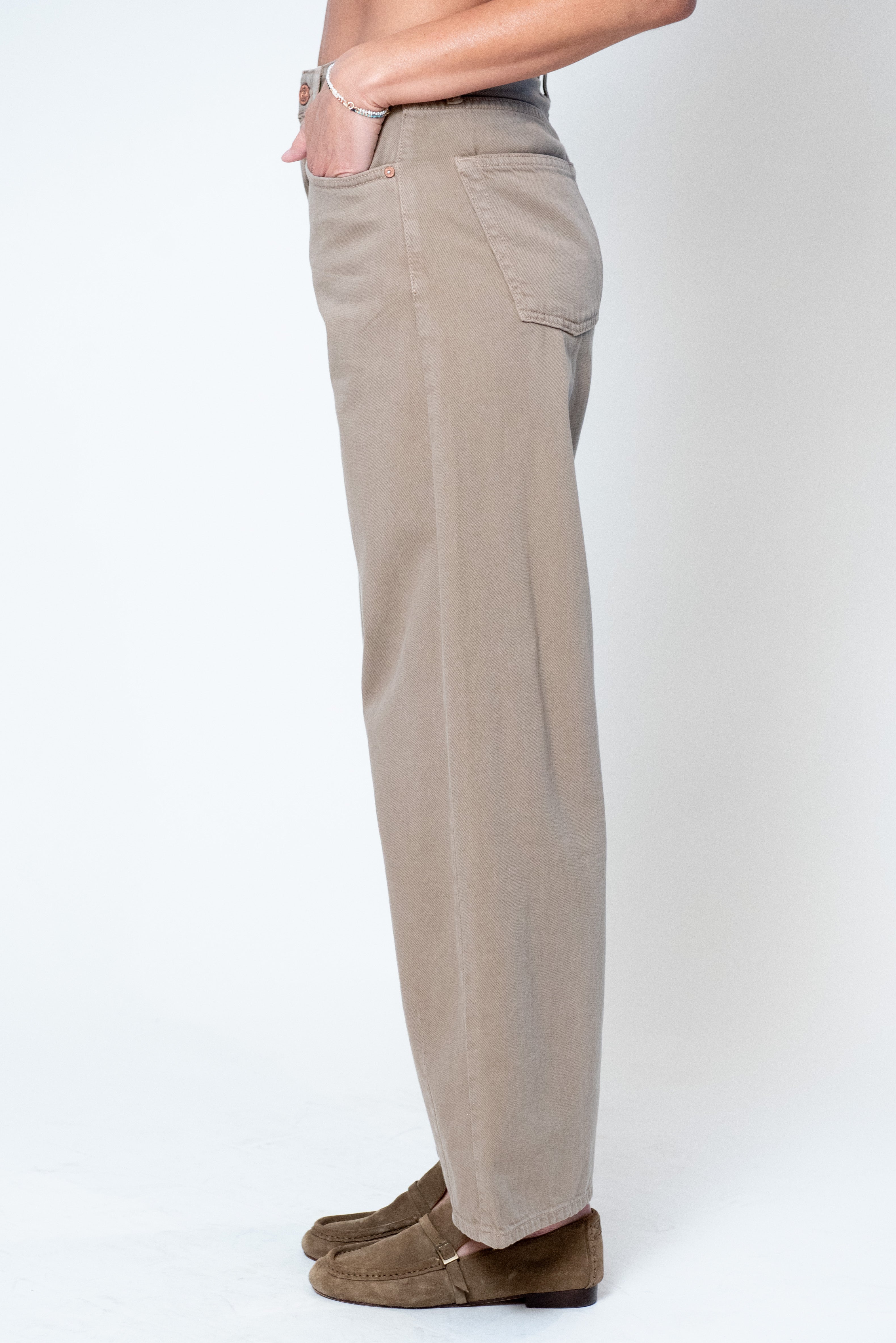 Kallie Balloon Jean in Dune