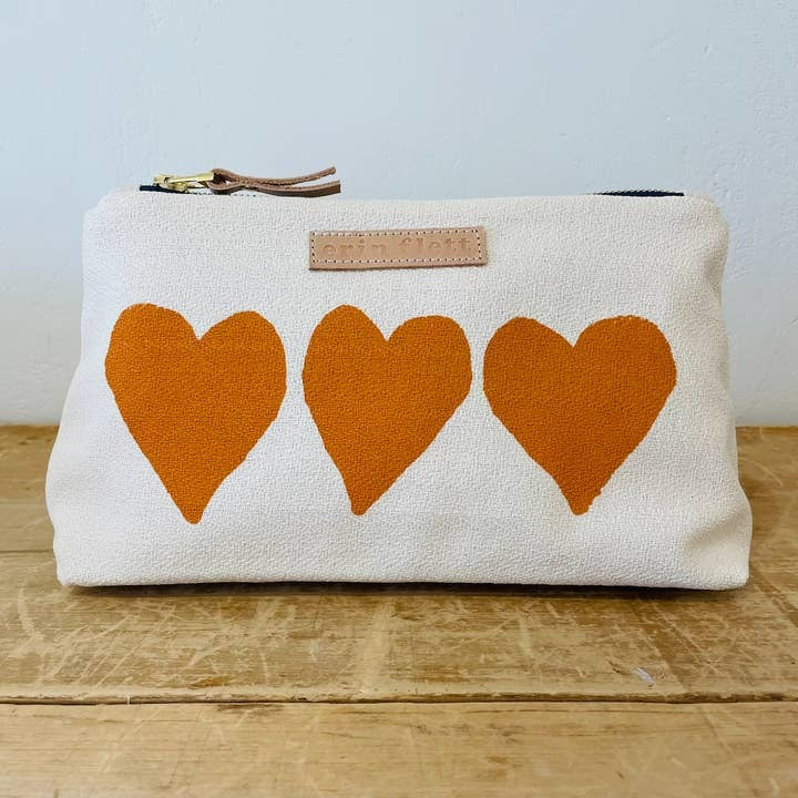 Erin Flett Travel Case - Hearts