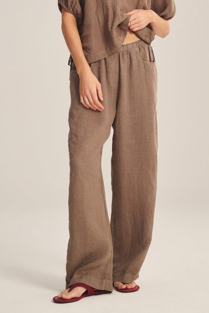 Clairo Woven Linen Pant in Mudslide