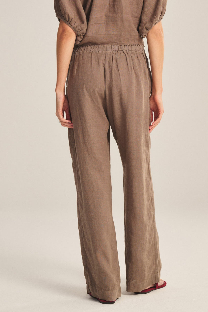 Clairo Woven Linen Pant in Mudslide