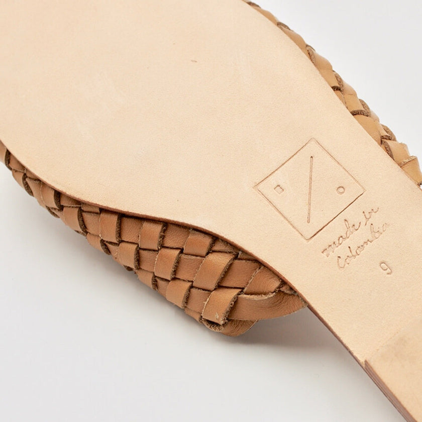 Either / Or Woven Leather Slide in Miel