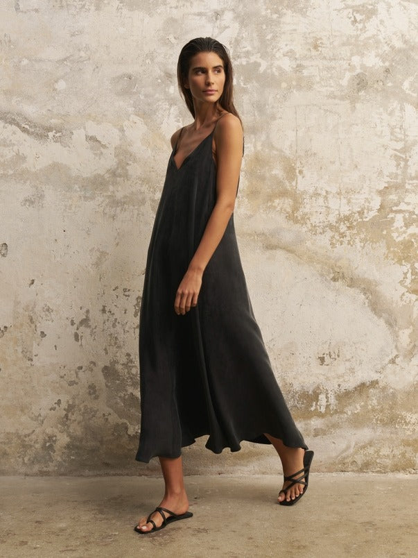Lucid Flow Maxi Dress in Black