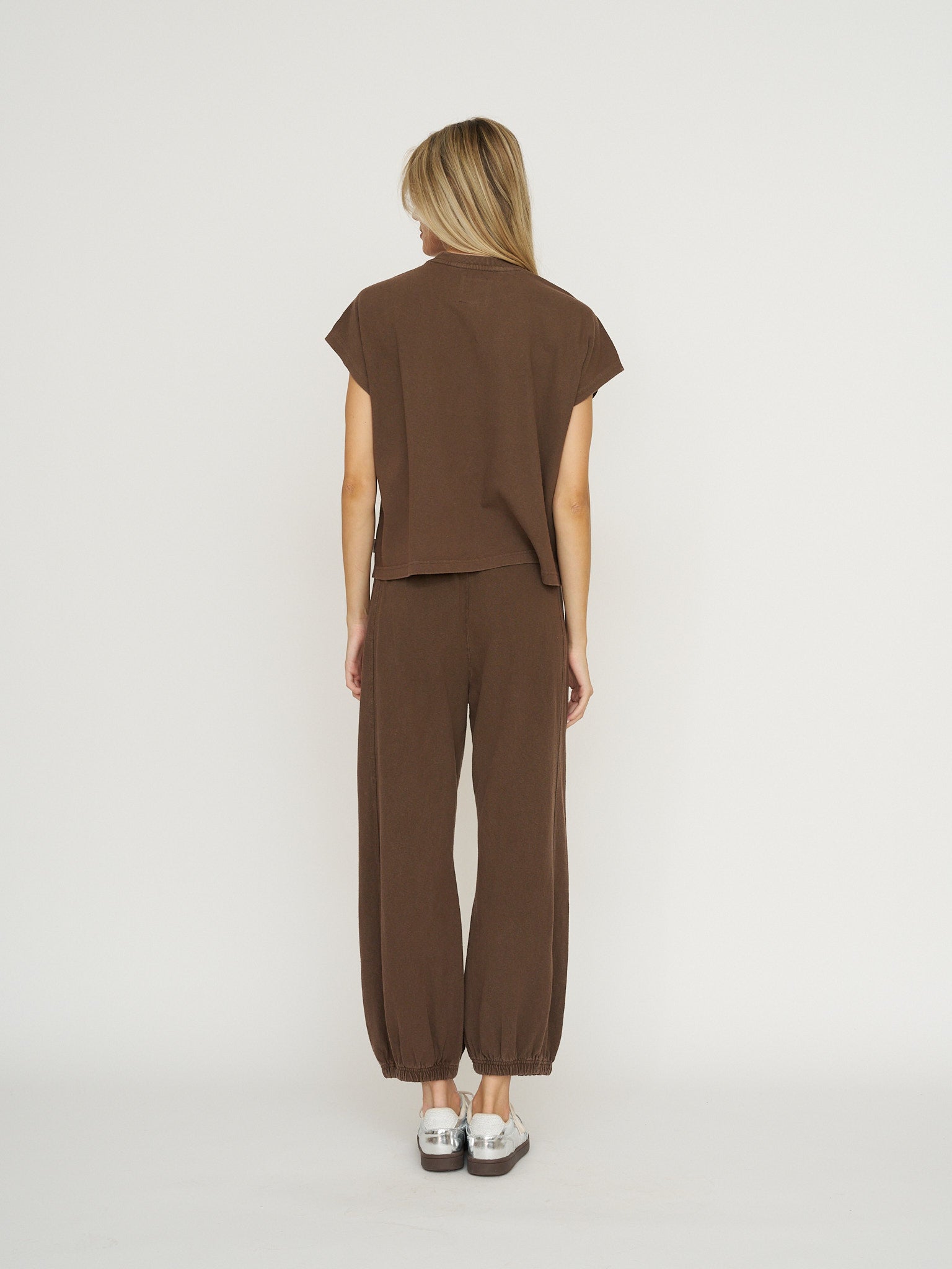 Le Bon Shoppe Jeanne Tee - Chocolate