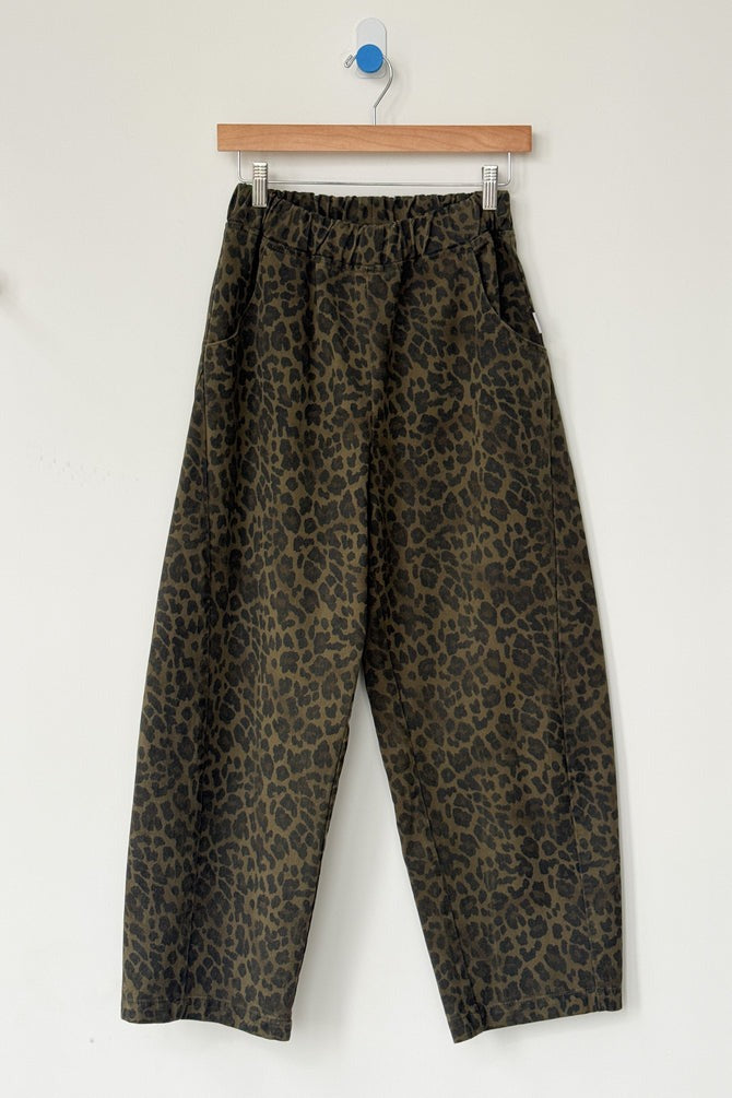 Le Bon Shoppe Arc Pants - Fern Leopard