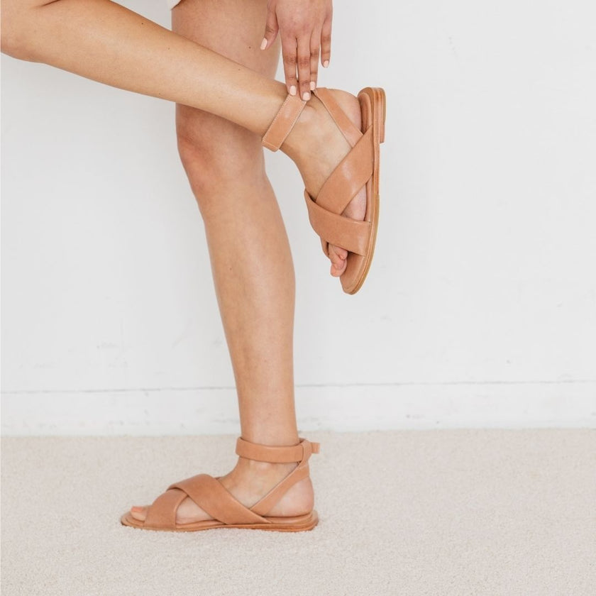Either/Or The Comfort Sandal - Cognac