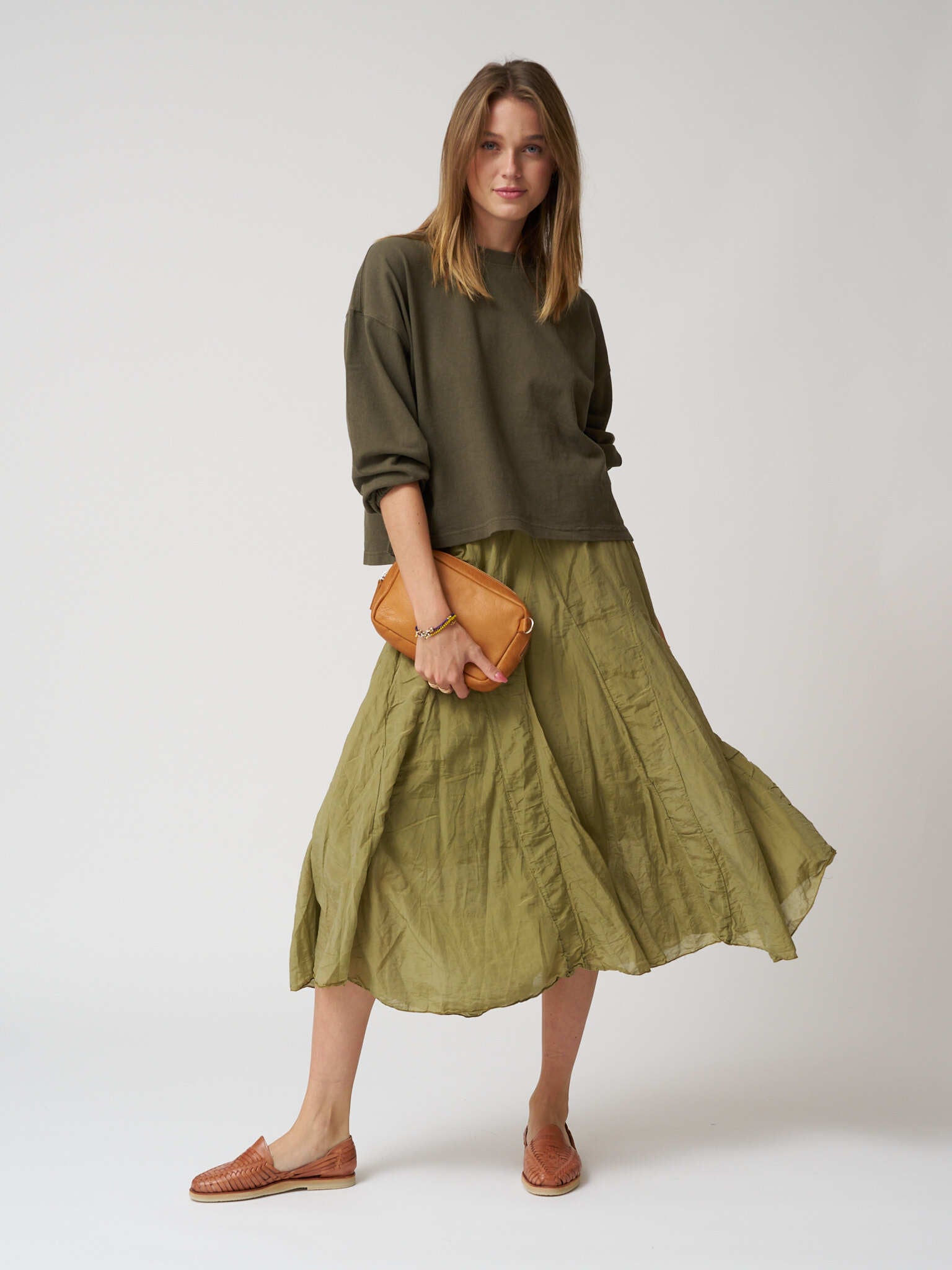 Le Bon Shoppe Naturelle Tee - Olive Green