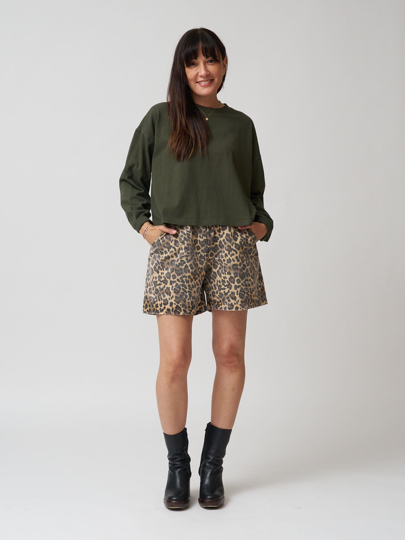 Le Bon Shoppe Naturelle Tee - Olive Green