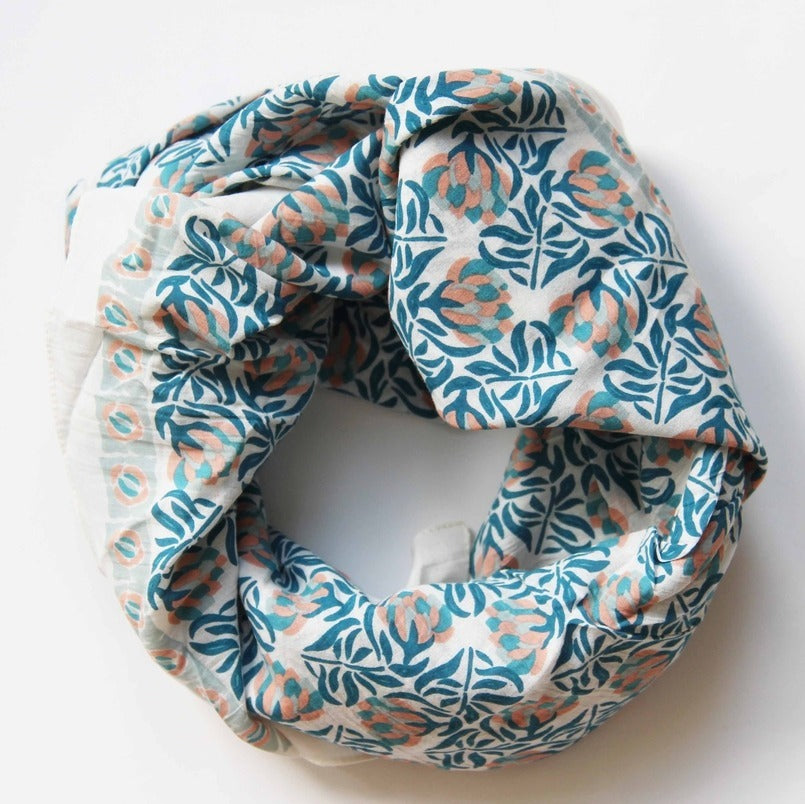 Les Belles Vagabondes 100% GOTS Organic Cotton Scarf
