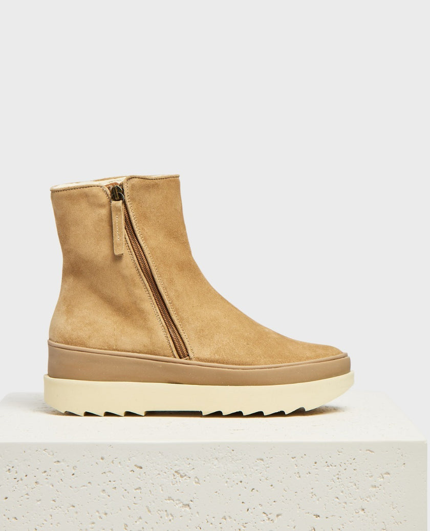 Coclico Freddy Shearling Boot - Tobacco Suede