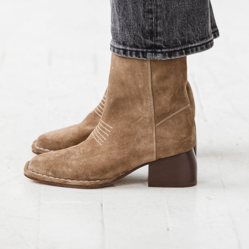 **BACK IN STOCK** Either/Or The West Boot - Moss