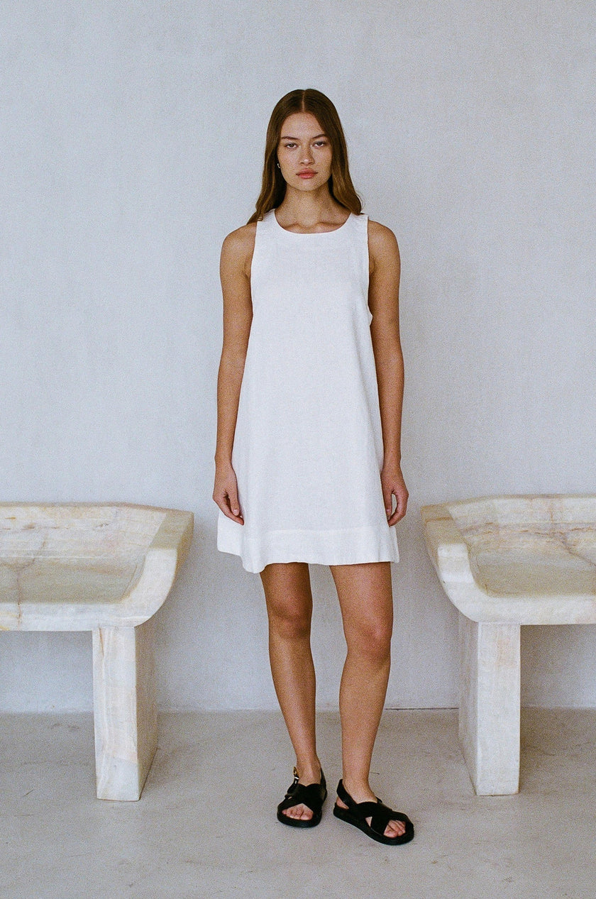 A. Ren Novella Linen Shift - White