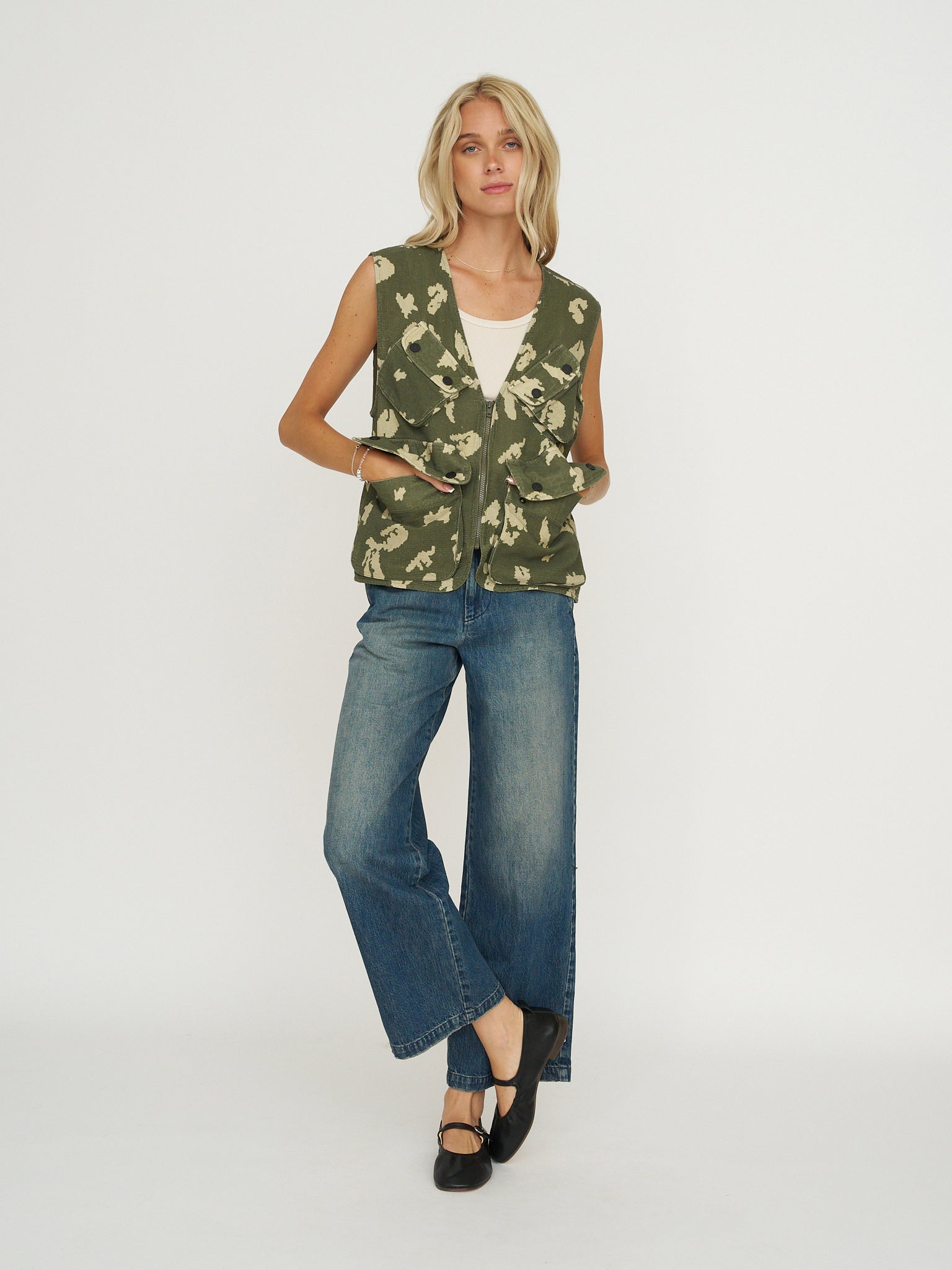 Girls of Dust Tropical Vest - Cloud Camo Mesh