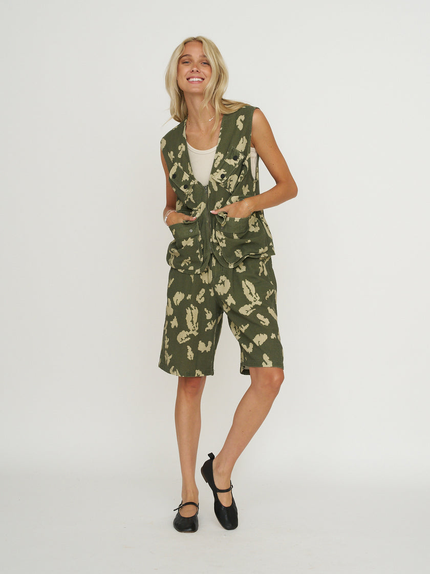 Girls of Dust Tropical Vest - Cloud Camo Mesh