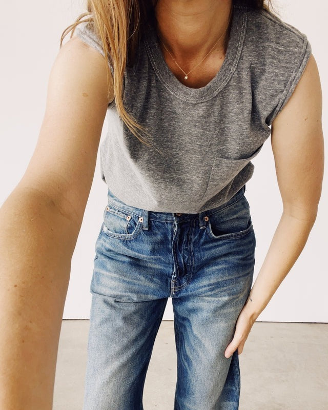 Hey Gang Muscle Tee in P.E. Grey