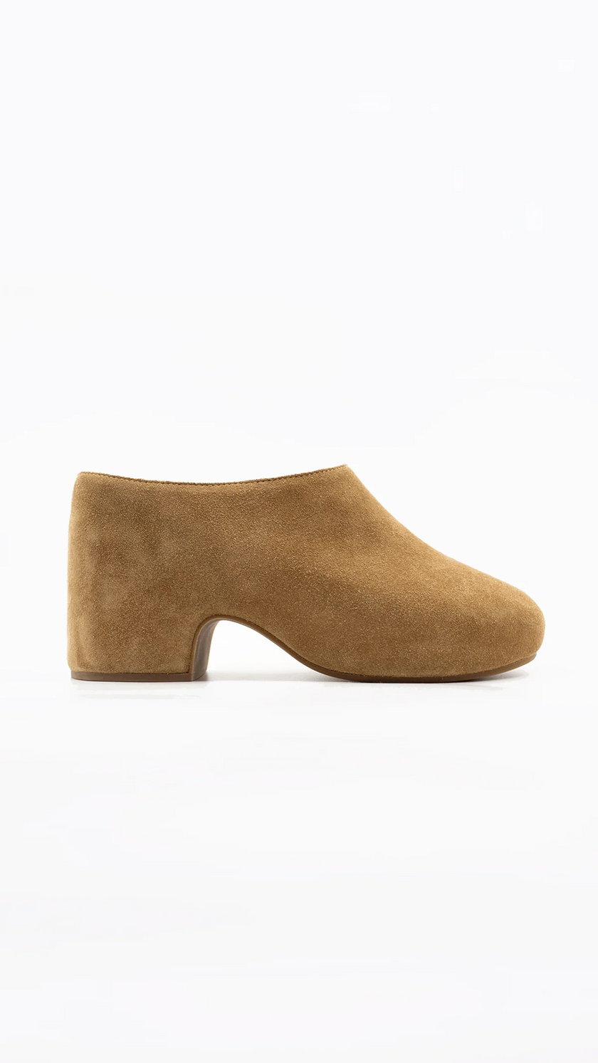 The Terrace Clog - Camel Suede