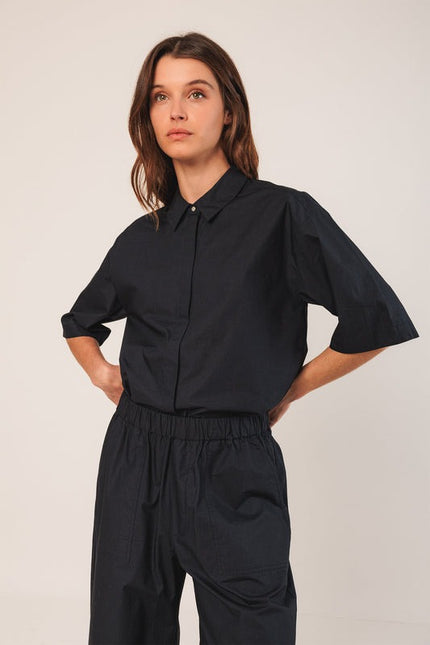 Indi & Cold Organic Cotton Poplin Shirt in Midnight