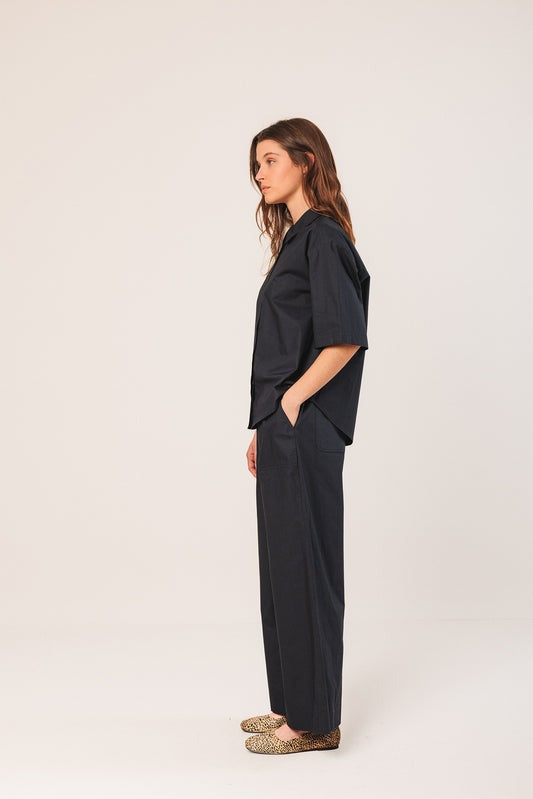 Indi & Cold Organic Cotton Poplin Elastic Waist Pants in Midnight