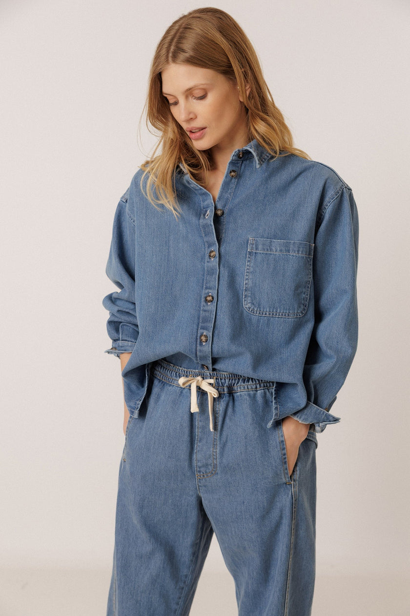 Indi & Cold Classic Denim Button Down in Tejano